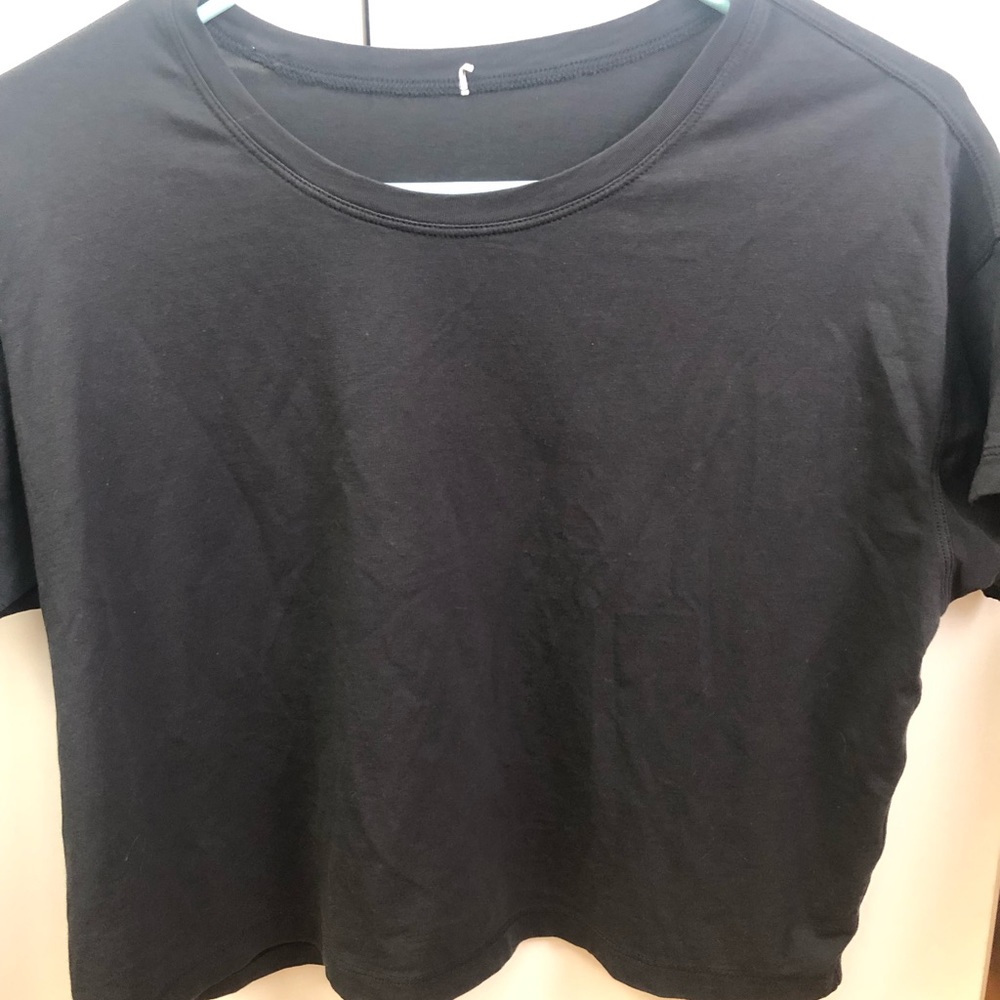 Lululemon crop tshirt